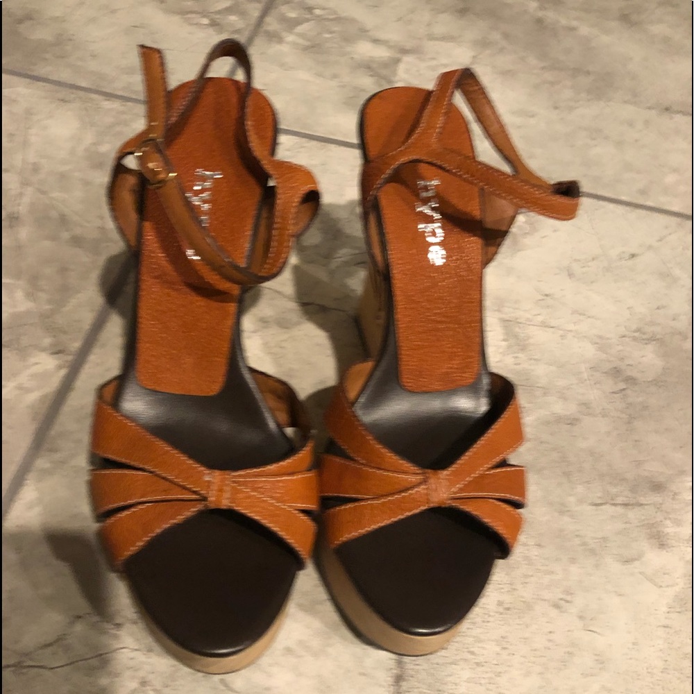Hype brand new jewel sandal